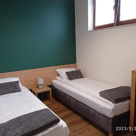 Loft Park Zator, Lokalizacja Przy Wej Parkuヴィラ エクステリア 写真