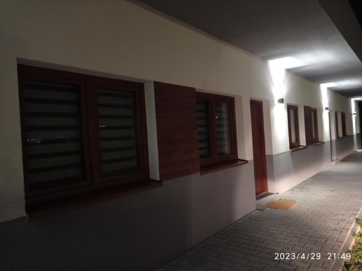 Loft Park Zator, Lokalizacja Przy Wej Parkuヴィラ エクステリア 写真