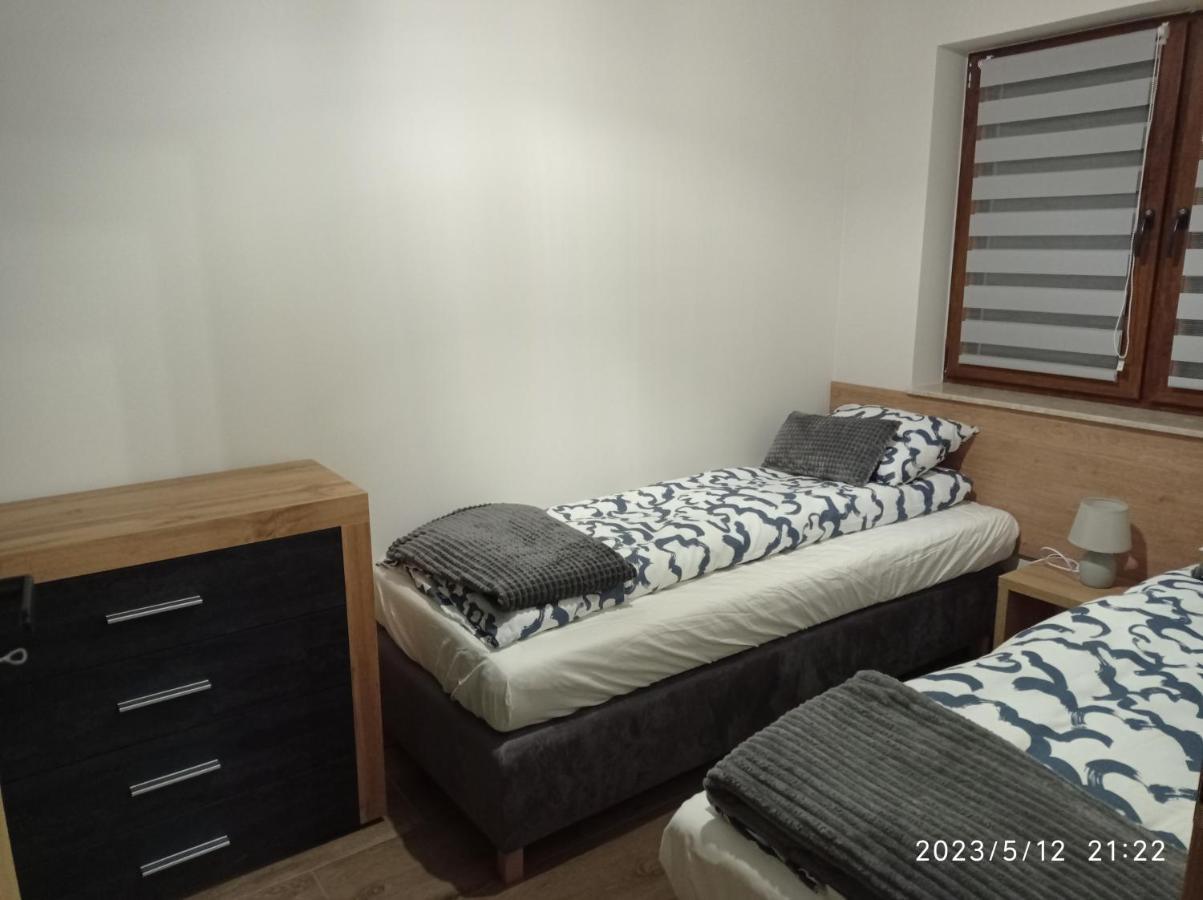 Loft Park Zator, Lokalizacja Przy Wej Parkuヴィラ エクステリア 写真
