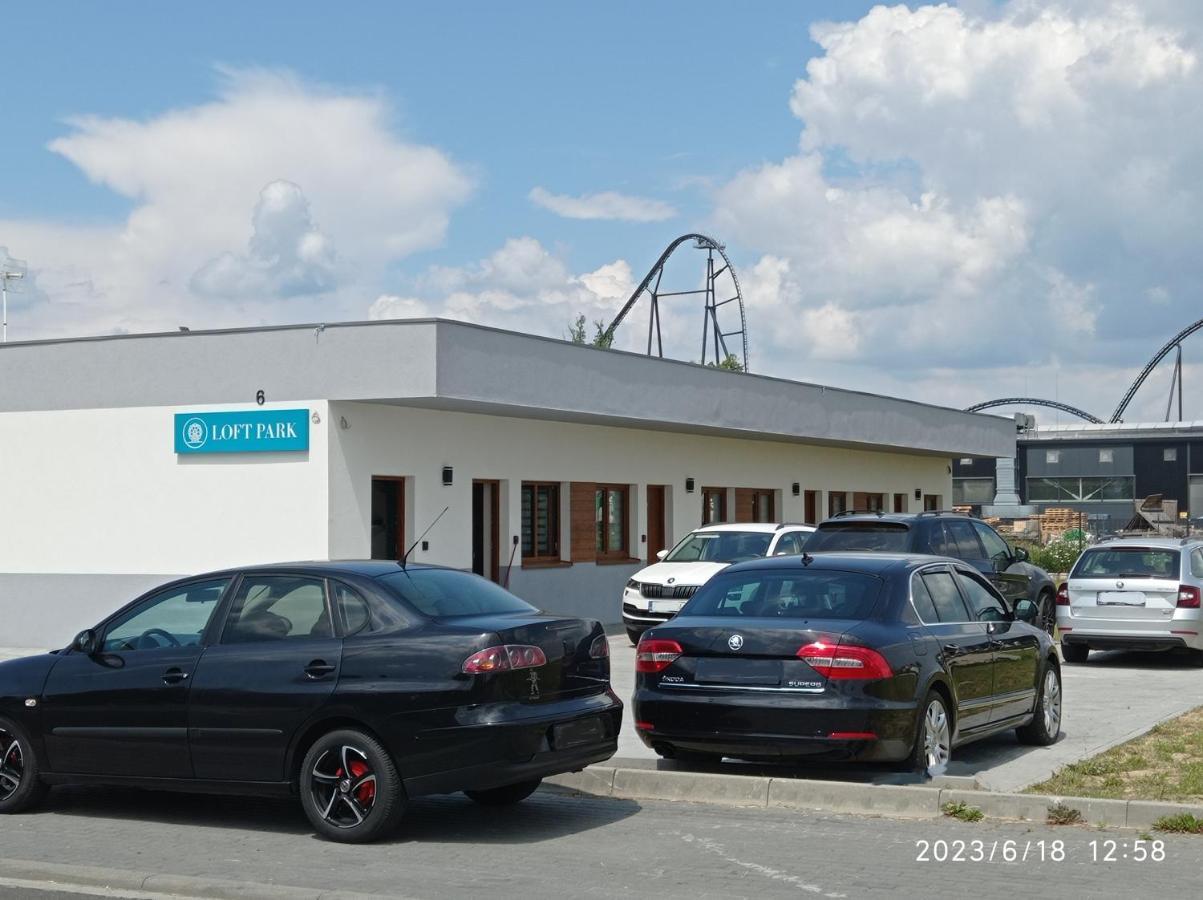 Loft Park Zator, Lokalizacja Przy Wej Parkuヴィラ エクステリア 写真